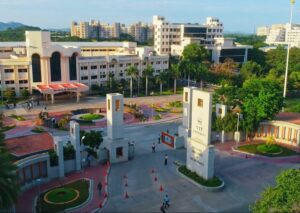 Vellore Institute of Technology | Top 10 Universities In India 2022 | Credit: smapse.com