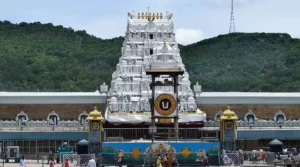 Top 10 Richest Temples In India | Tirumala Tirupati Venkateswara Temple, Andhra Pradesh