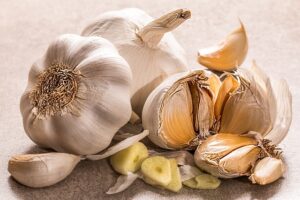 Top 10 Natural Remedies For Cold And Flu, Garlic